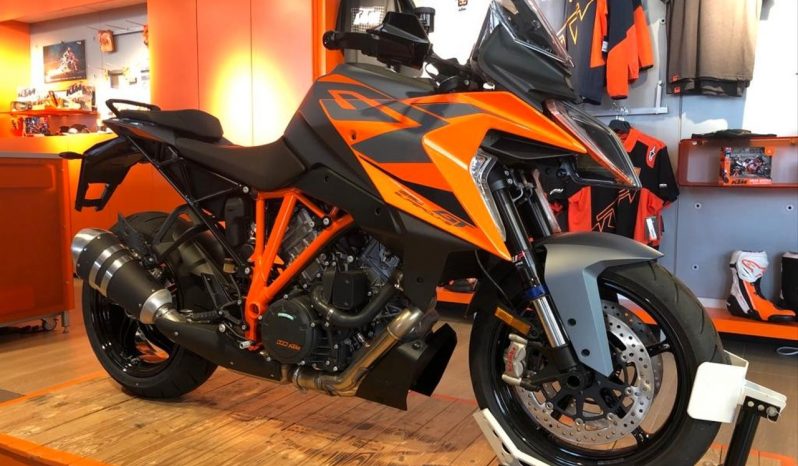 MOTO KTM 1290 Super Duke GT