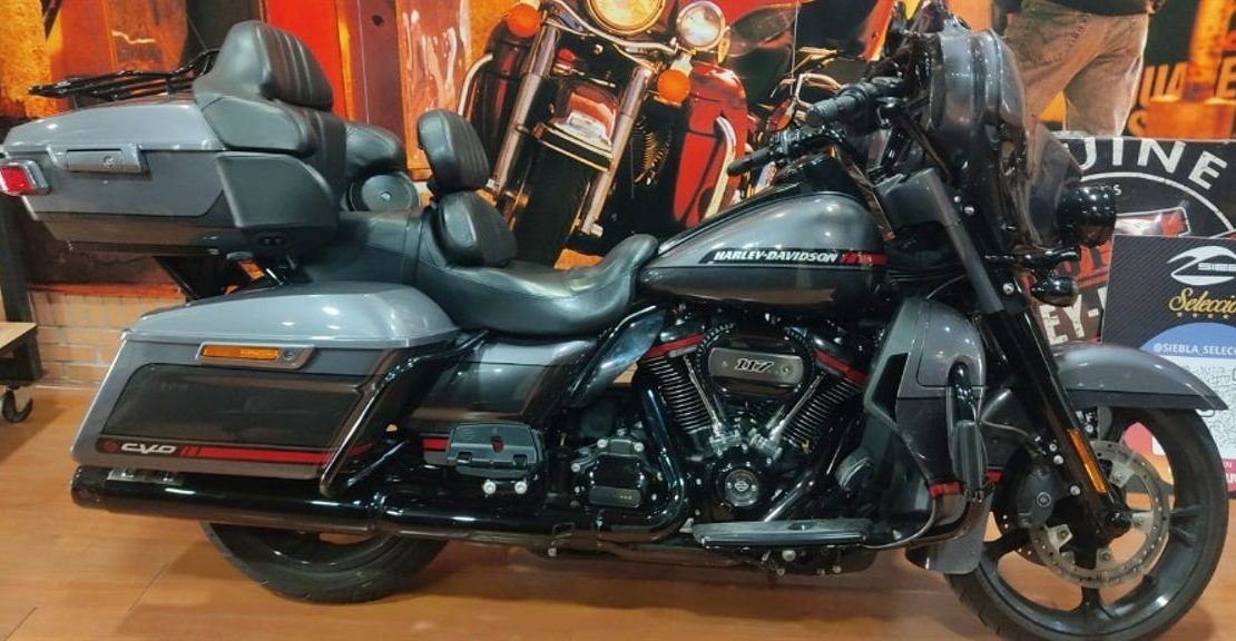 HARLEY DAVIDSON CVO Electra Glide Ultra Limited