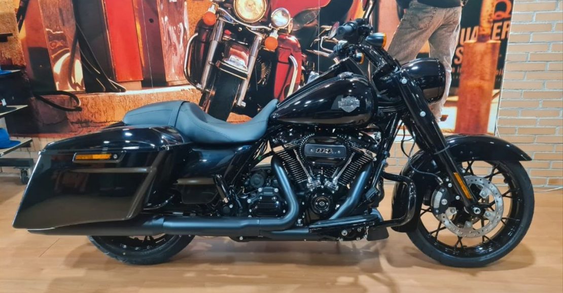 HARLEY DAVIDSON ROAD KING Special