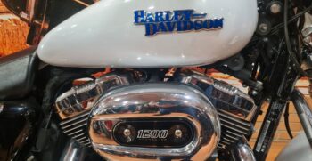 HARLEY DAVIDSON Sportster Superlow 1200T