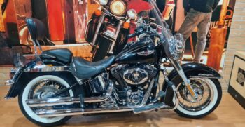 HARLEY DAVIDSON Softail Deluxe