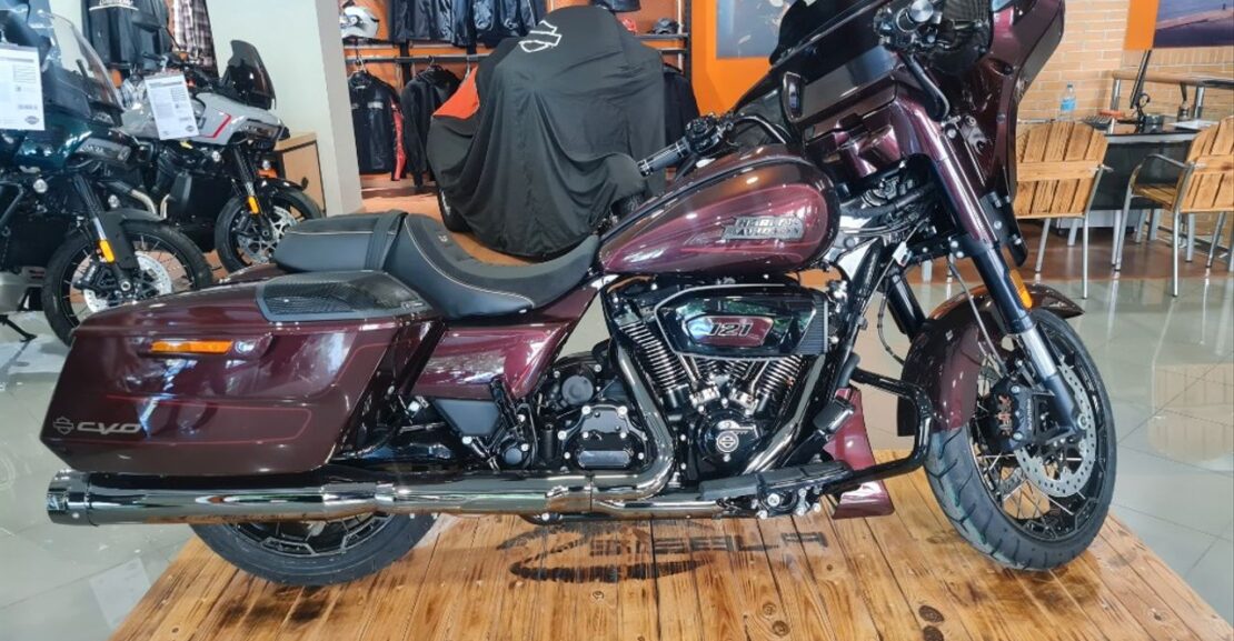 Comprar HARLEY DAVIDSON CVO Street Glide en Siebla Selección al mejor precio