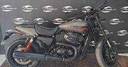 HARLEY DAVIDSON Street Rod
