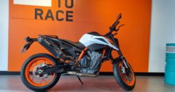KTM 890 Duke R